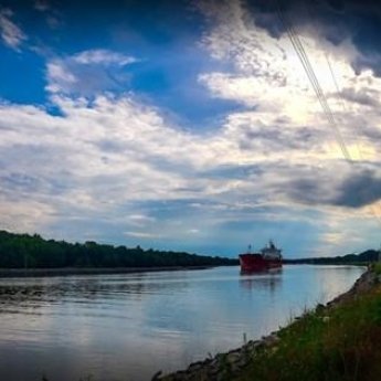 Boat along the C&D Canal